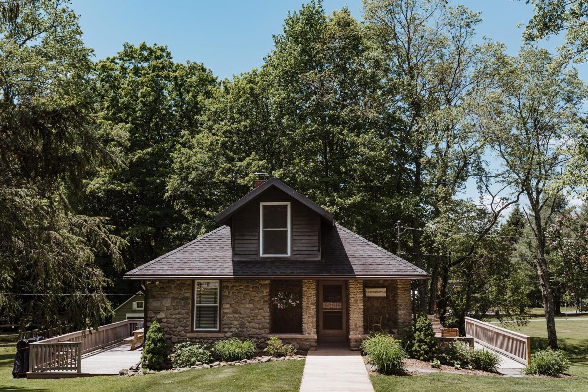 Hotel Antrim Streamside Livingston Manor Exterior foto